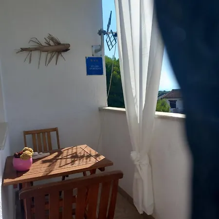 Red Wine Apartament Ližnjan