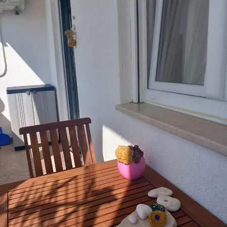 Red Wine Apartament Ližnjan